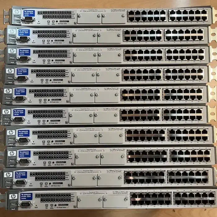 Alte und defekte Netzwerk Switches